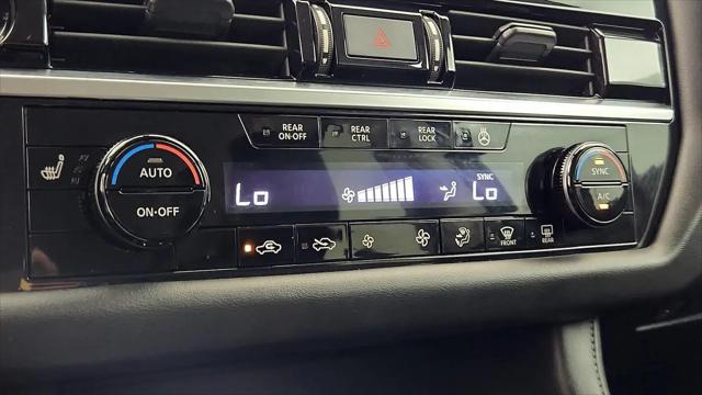 2023 Nissan Pathfinder SL FWD