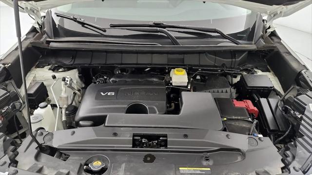 2023 Nissan Pathfinder SL FWD