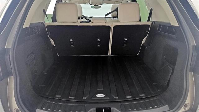 2023 Land Rover Discovery Sport SE