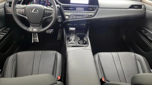 2023 Lexus ES 350 F SPORT Handling