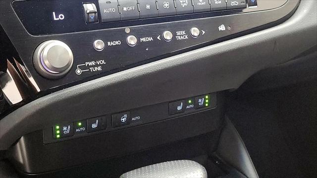2023 Lexus ES 350 F SPORT Handling