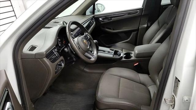 2022 Porsche Macan Macan