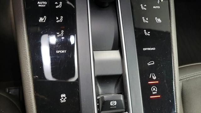2022 Porsche Macan Macan