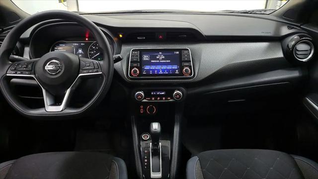 2020 Nissan Kicks SV Xtronic CVT