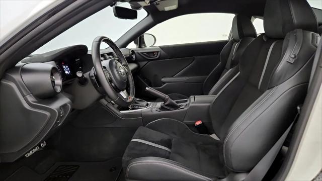 2024 Toyota GR86 Premium