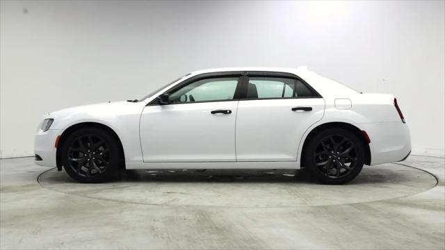 2022 Chrysler 300 Touring
