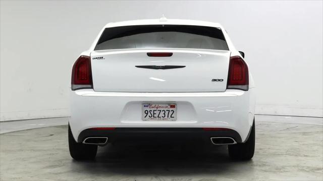 2022 Chrysler 300 Touring