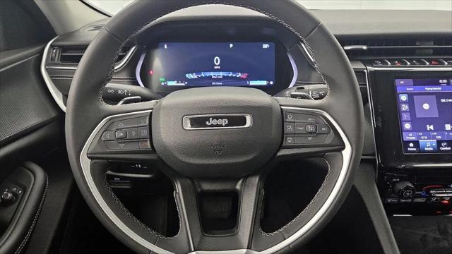 2023 Jeep Grand Cherokee L Laredo 4x4