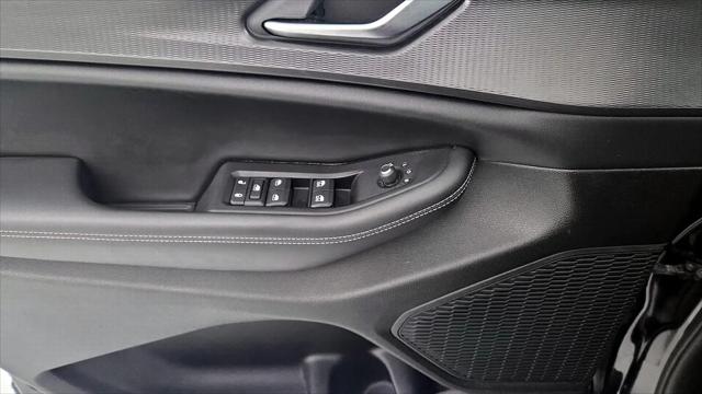 2023 Jeep Grand Cherokee L Laredo 4x4