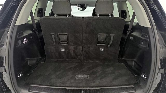 2023 Jeep Grand Cherokee L Laredo 4x4