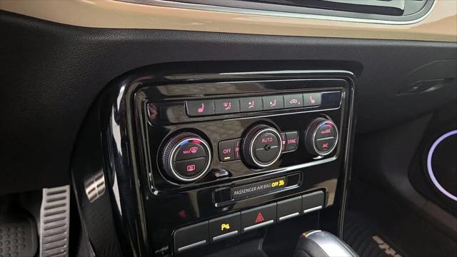 2019 Volkswagen Beetle 2.0T SE