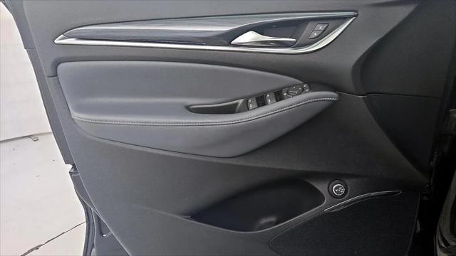 2023 Buick Enclave Essence FWD