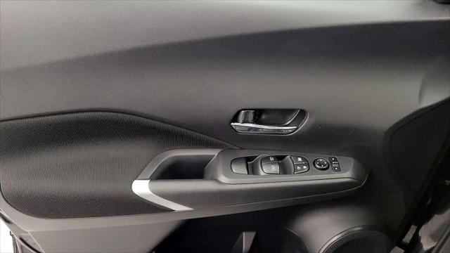 2024 Nissan Kicks SV Xtronic CVT