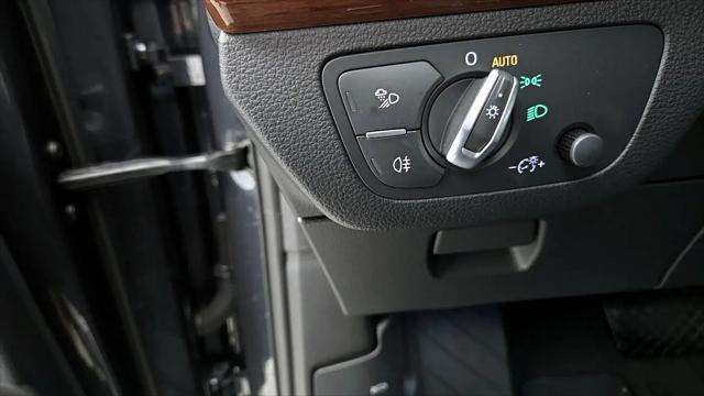 2023 Audi Q5 Premium 40 TFSI quattro S tronic