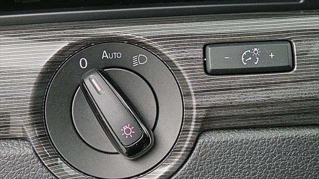 2020 Volkswagen Passat 2.0T R-Line