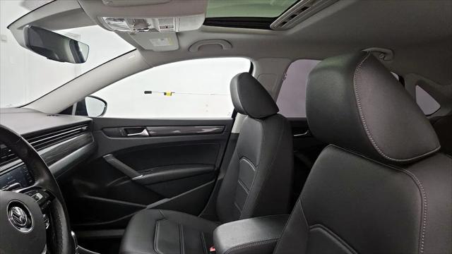2020 Volkswagen Passat 2.0T R-Line