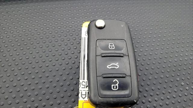 2018 Volkswagen Beetle 2.0T S