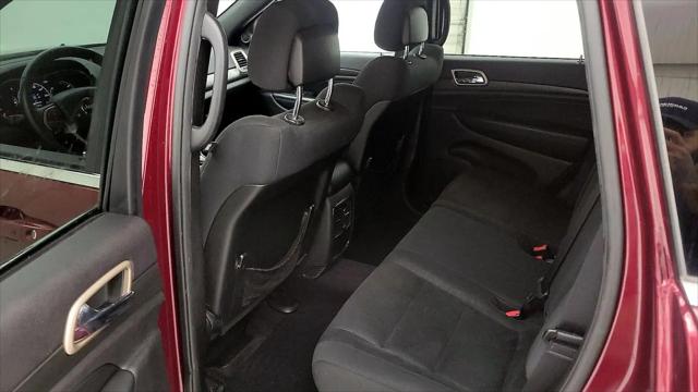 2017 Jeep Grand Cherokee Laredo 4x2
