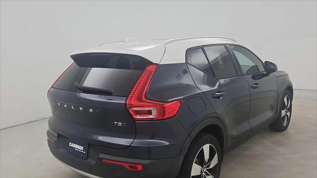 2021 Volvo XC40 T5 Momentum