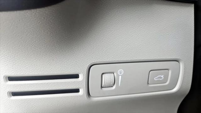 2021 Volvo XC40 T5 Momentum