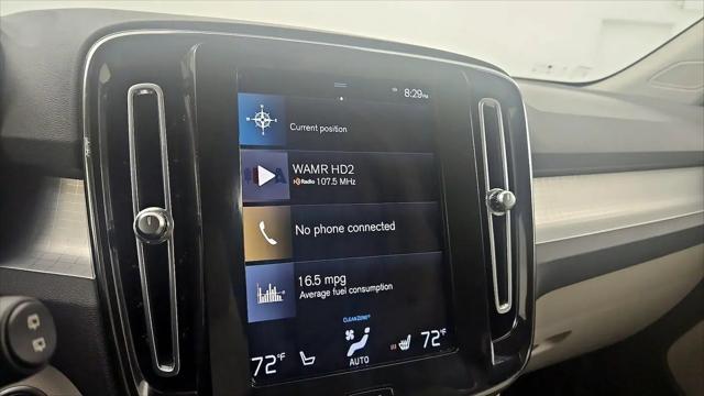 2021 Volvo XC40 T5 Momentum
