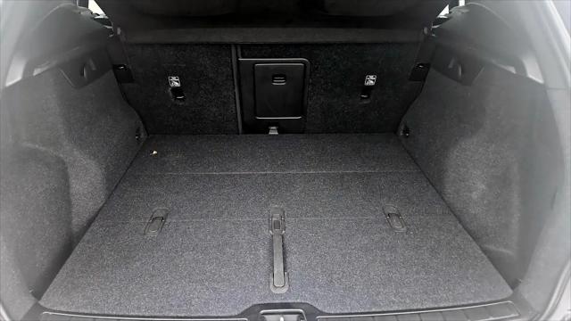 2021 Volvo XC40 T5 Momentum
