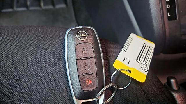 2024 Nissan Kicks S Xtronic CVT