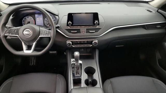 2022 Nissan Altima S FWD