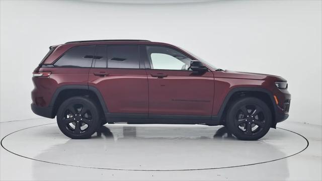 2023 Jeep Grand Cherokee Altitude 4x4