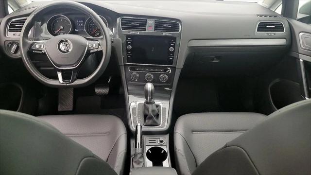 2018 Volkswagen Golf TSI SE