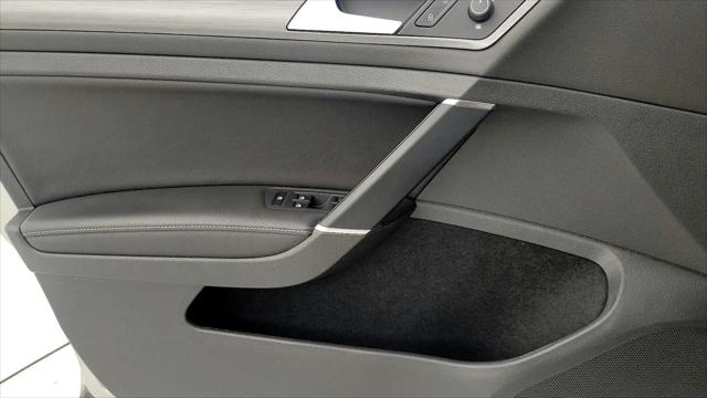 2018 Volkswagen Golf TSI SE