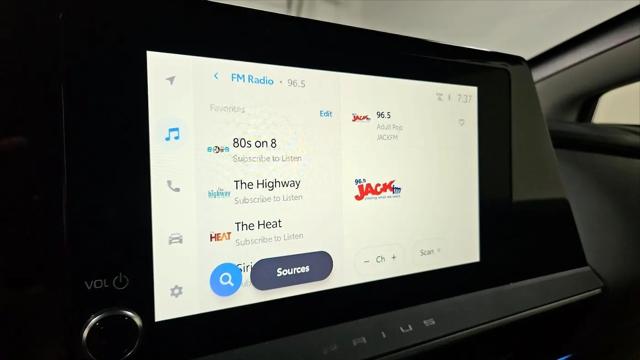 2024 Toyota Prius XLE