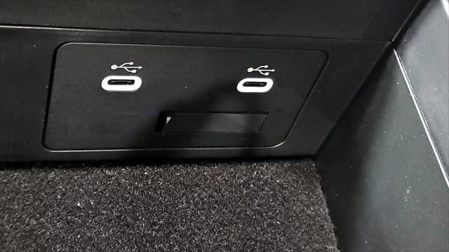 2024 Mazda X-90 Premium Plus