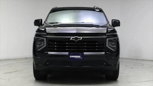 2025 Chevrolet Suburban 4WD RST