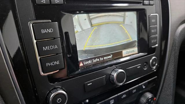 2015 Volkswagen Passat 1.8T SE