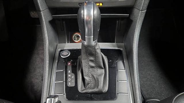 2015 Volkswagen Passat 1.8T SE