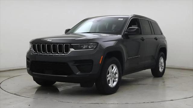 2023 Jeep Grand Cherokee Laredo 4x4