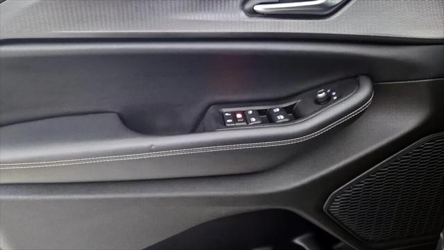 2023 Jeep Grand Cherokee Laredo 4x4
