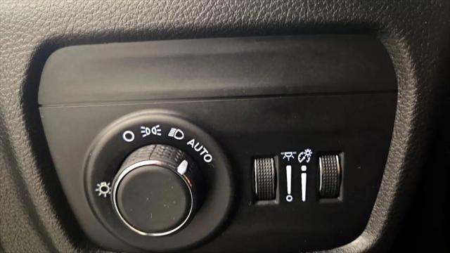 2023 Jeep Grand Cherokee Laredo 4x4