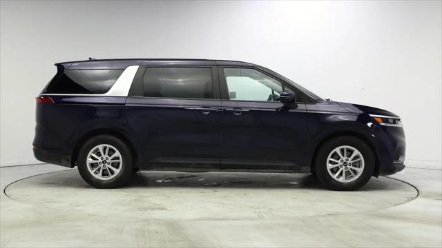 2024 Kia Carnival MPV LX