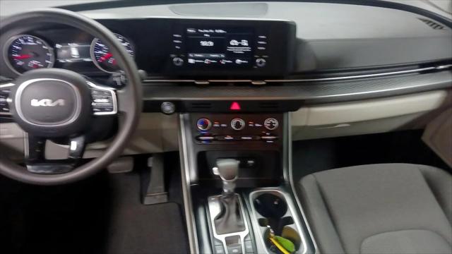 2024 Kia Carnival MPV LX