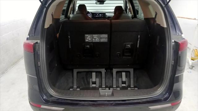 2024 Kia Carnival MPV LX