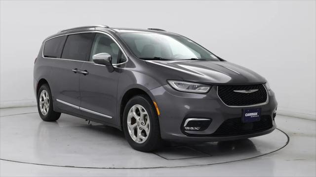 2021 Chrysler Pacifica Limited AWD for sale in Bakersfield, CA