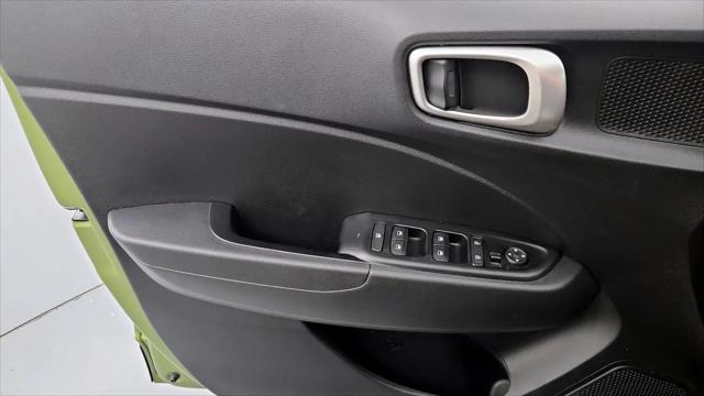 2022 Hyundai Venue SE
