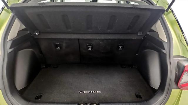 2022 Hyundai Venue SE