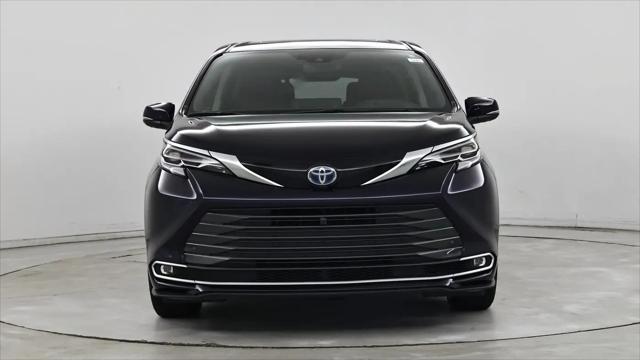 2023 Toyota Sienna Platinum