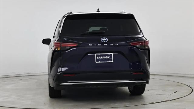 2023 Toyota Sienna Platinum