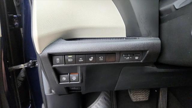 2023 Toyota Sienna Platinum