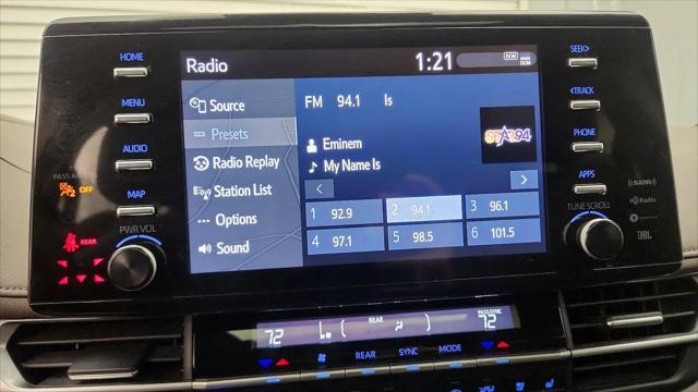 2023 Toyota Sienna Platinum