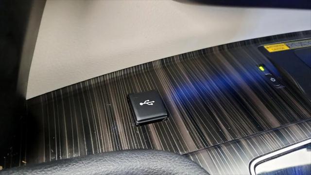 2023 Toyota Sienna Platinum
